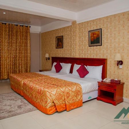 Ange Hill Hotel Accra Buitenkant foto